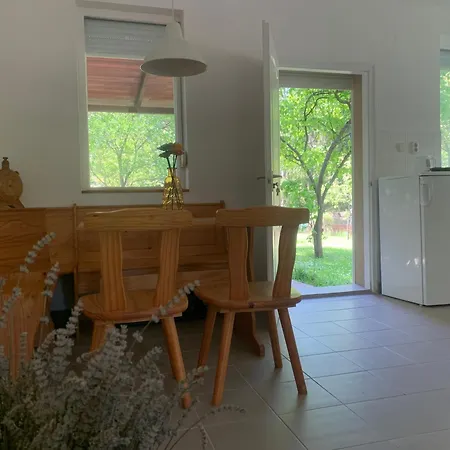 Mazsola Apartament